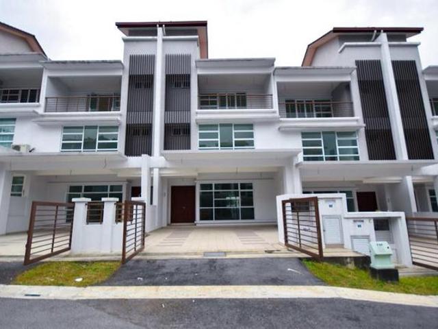 Terraced House for sale in Petaling, Subang Jaya