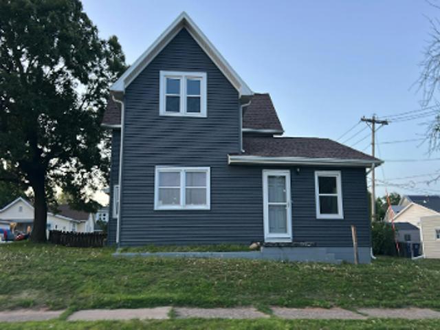 House for sale in Clinton, Iowa