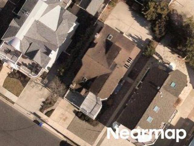 House for sale in Avalon