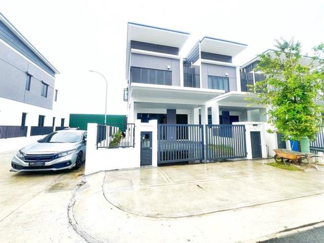 Terraced House for sale in Alam Impian, Selangor