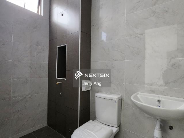 Shop for sale in Johor