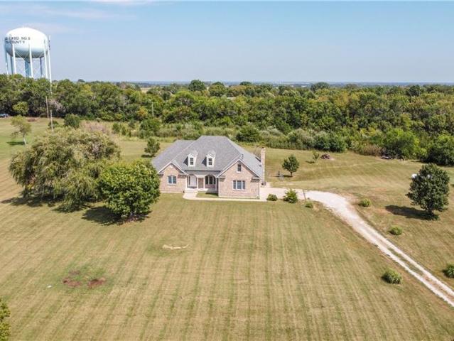 House for sale in Harrisonville, Missouri