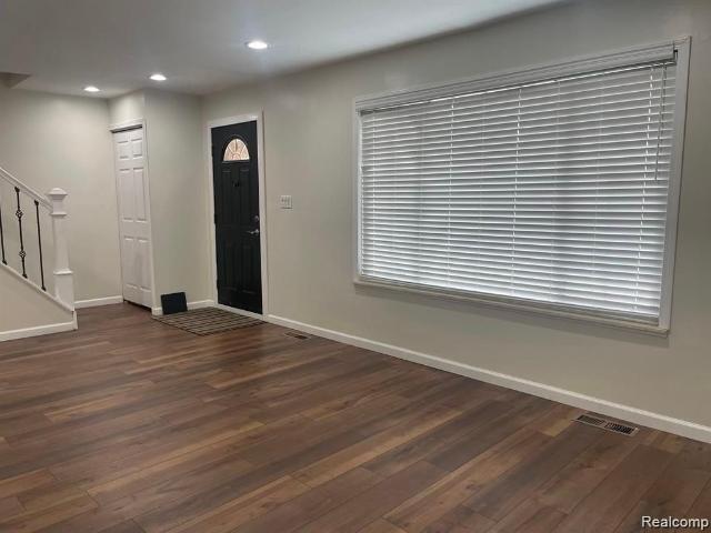 House for sale in Dearborn Heights