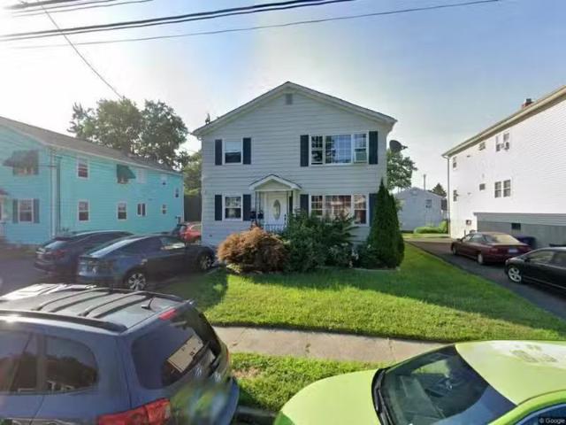 Condo for rent in Bridgeport