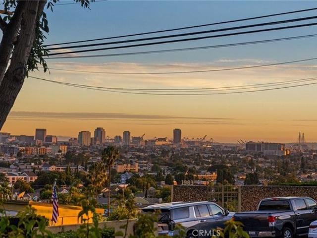 Condo for sale in Signal Hill, California