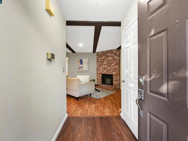 Townhouse for sale in San Pablo, California