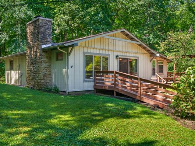 House for sale in Nashville, Indiana