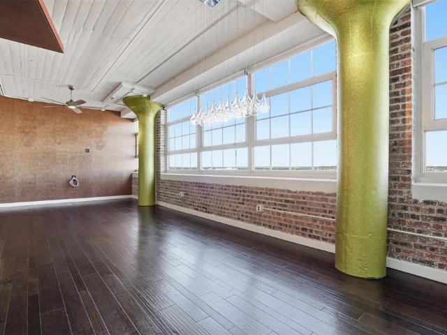 Condo for sale in Fort Worth, Tarrant County