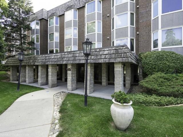 Condo for sale in Park Ridge, Illinois