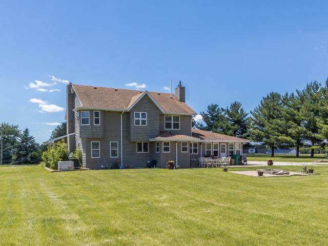 House for sale in Manhattan, Illinois