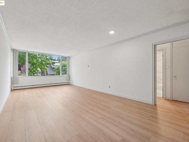 Condo for sale in Berkeley