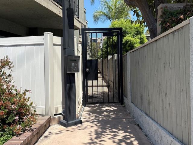 Condo for sale in Signal Hill, California