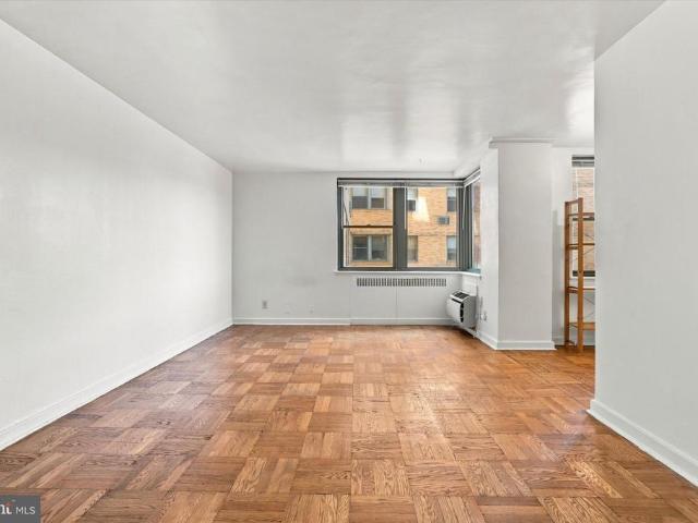 Condo for sale in Philadelphia, Pennsylvania