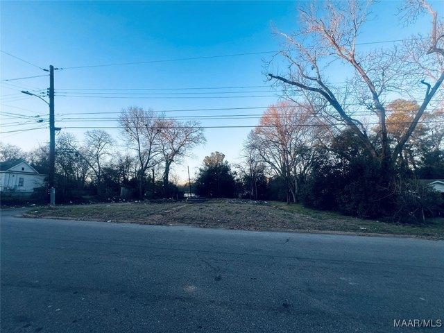 Land for sale in Hope Hull, Alabama