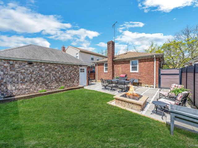 House for sale in Queens, Arverne