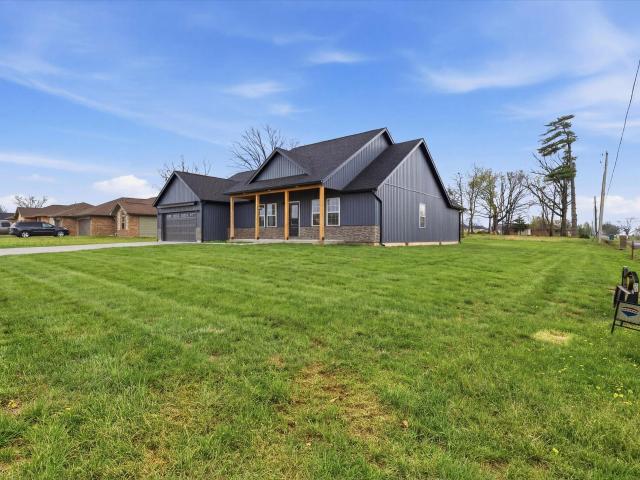 House for sale in Mountain Grove, Missouri