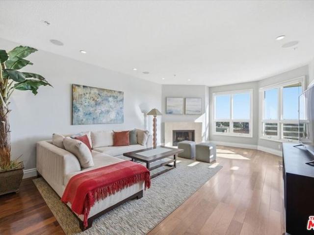 Condo for sale in Signal Hill, California