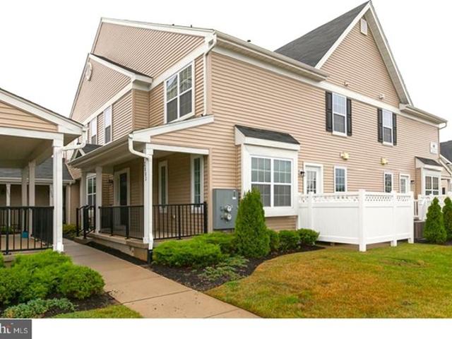 Townhouse for sale in Swedesboro, New Jersey