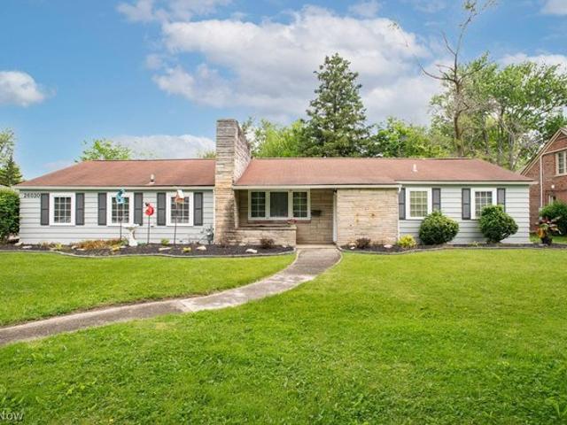 House for sale in Olmsted Falls, Ohio