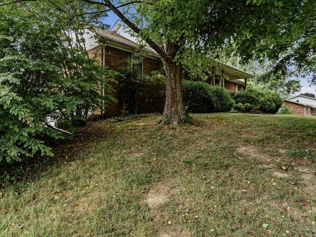 House for sale in Adolphus, Kentucky
