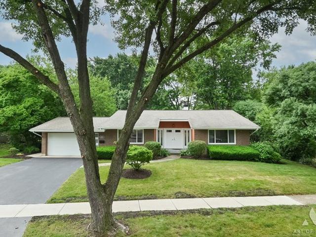 House for sale in Woodridge, Illinois
