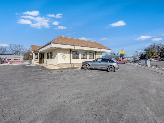 Commercial for sale in Manitowoc, Wisconsin