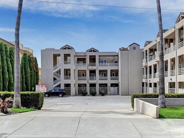 Condo for sale in Signal Hill, Los Angeles County