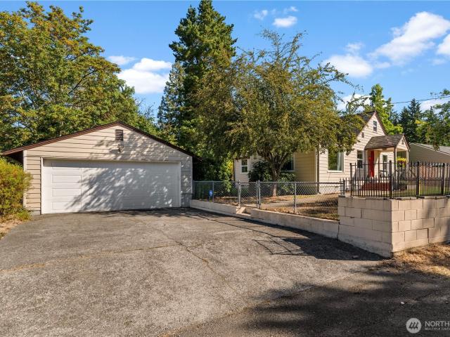 House for sale in Belfair, Washington