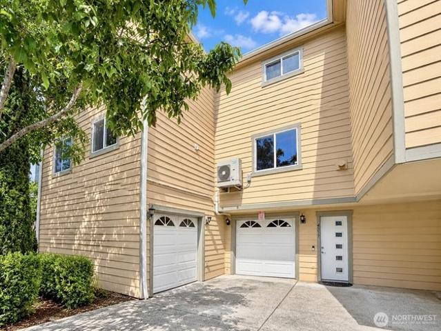 Townhouse for sale in Seattle, Washington