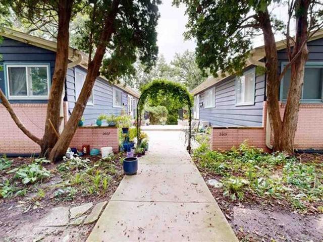 House for sale in Scott Boulevard East, Iowa City
