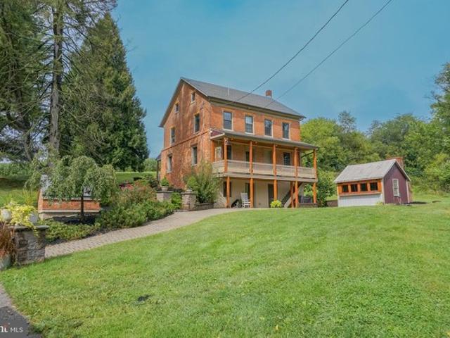 Farm for sale in Spring Grove, York County