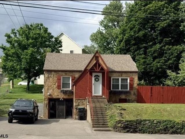 House for sale in Bridgeport, West Virginia
