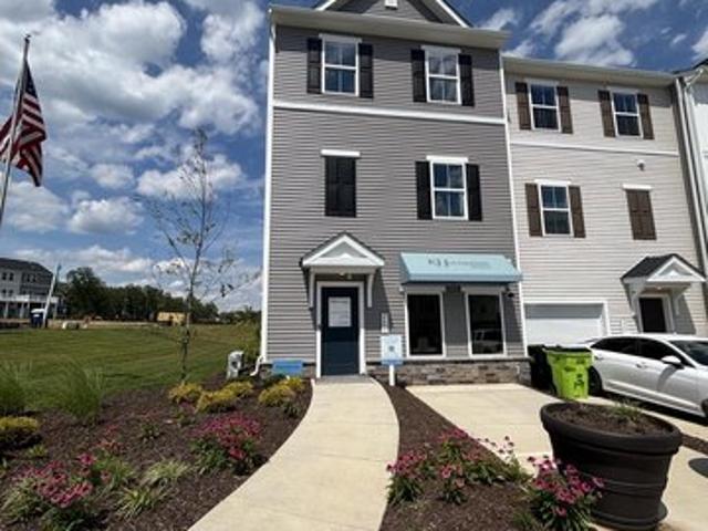 Townhouse for sale in Virginia