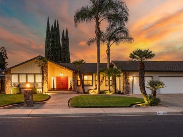 Townhouse for rent in Modesto, California