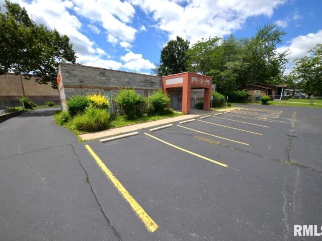 Commercial for sale in Mount Vernon, Illinois