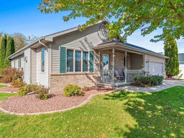 House for sale in Neenah, Winnebago County