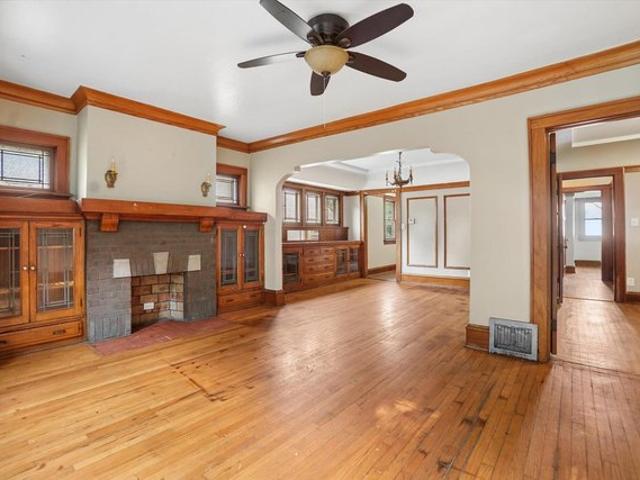 House for sale in Milwaukee, Wisconsin