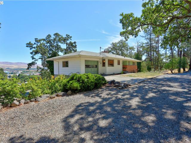 House for sale in The Dalles, Wasco County