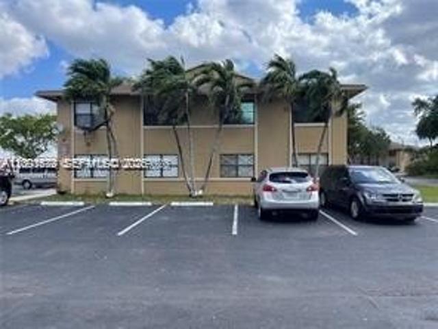 Condo for sale in Hialeah, Florida