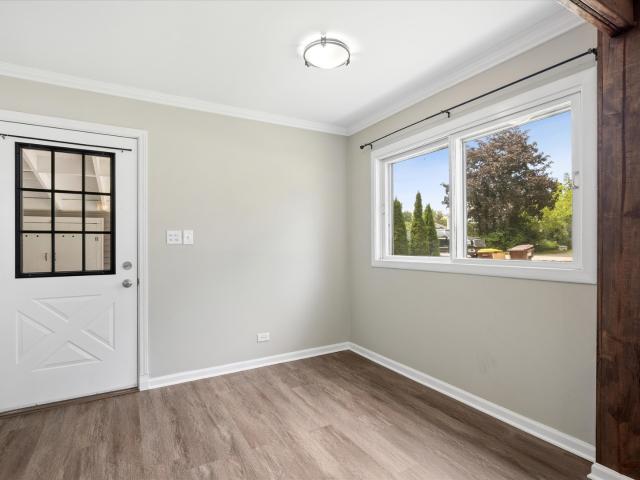House for sale in Mchenry, Illinois
