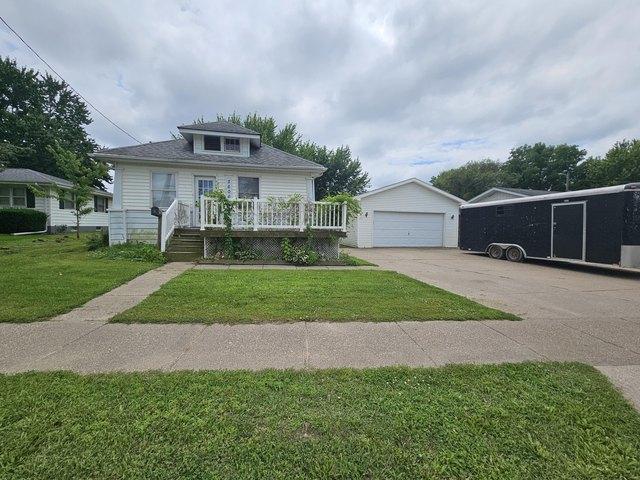 House for sale in Muscatine, Iowa