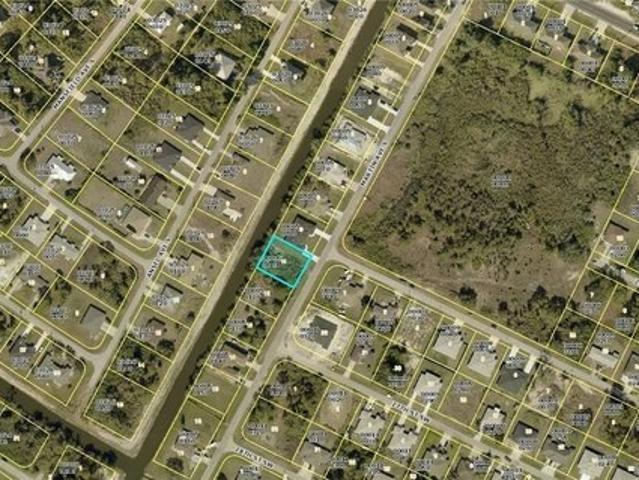 Land for sale in Lehigh Acres, Florida