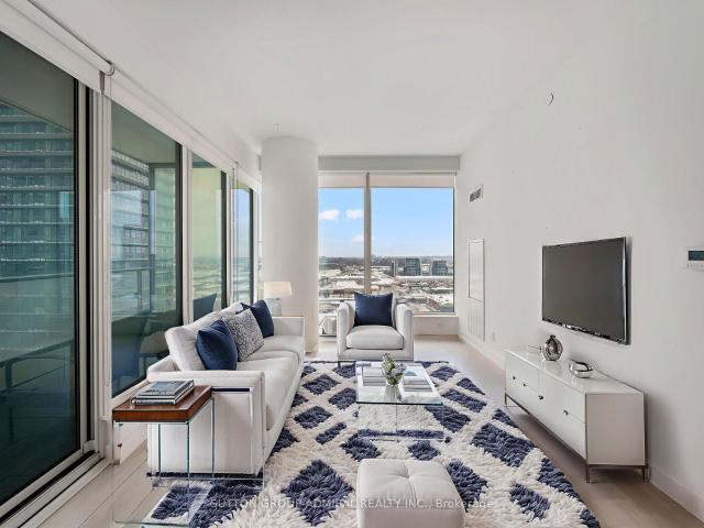 Condo for sale in Toronto, Golden Horseshoe