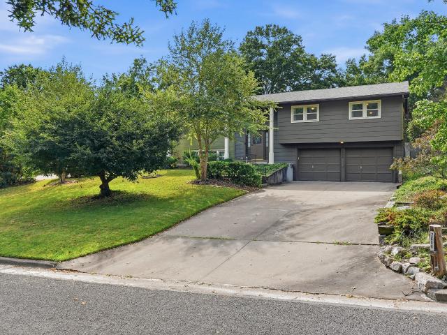 House for sale in Columbia, Boone County