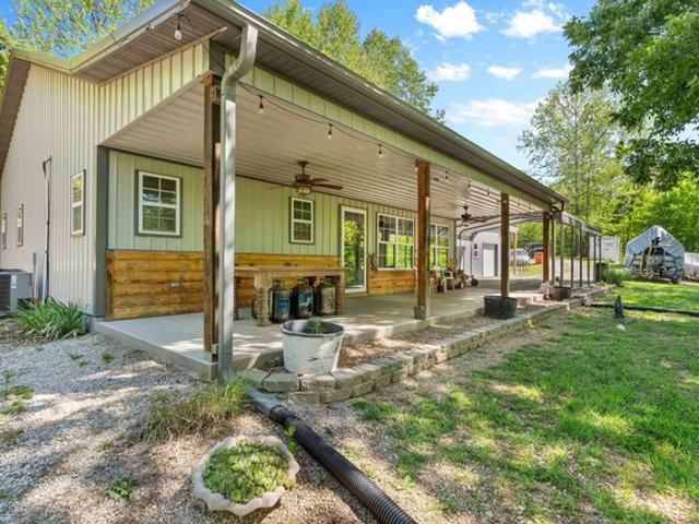House for sale in Barry, Missouri