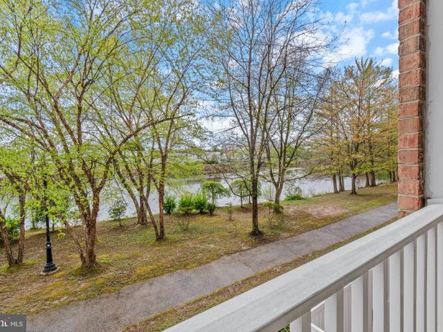 Condo for sale in Gambrills, Maryland