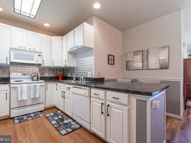 Condo for sale in Gambrills, Maryland