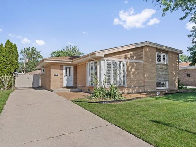 House for sale in Westchester, Illinois