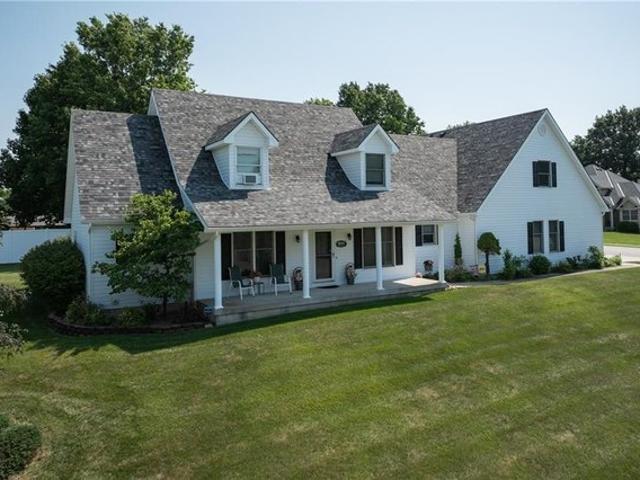 House for sale in Meadowview, Harrisonville