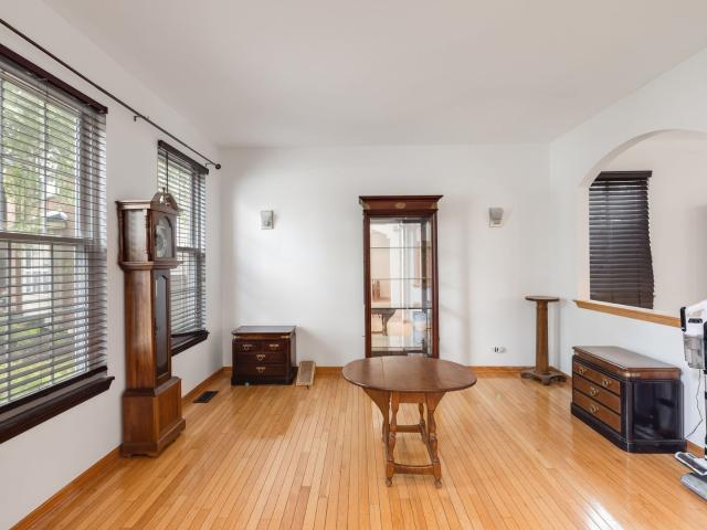 House for sale in Carpentersville, Illinois